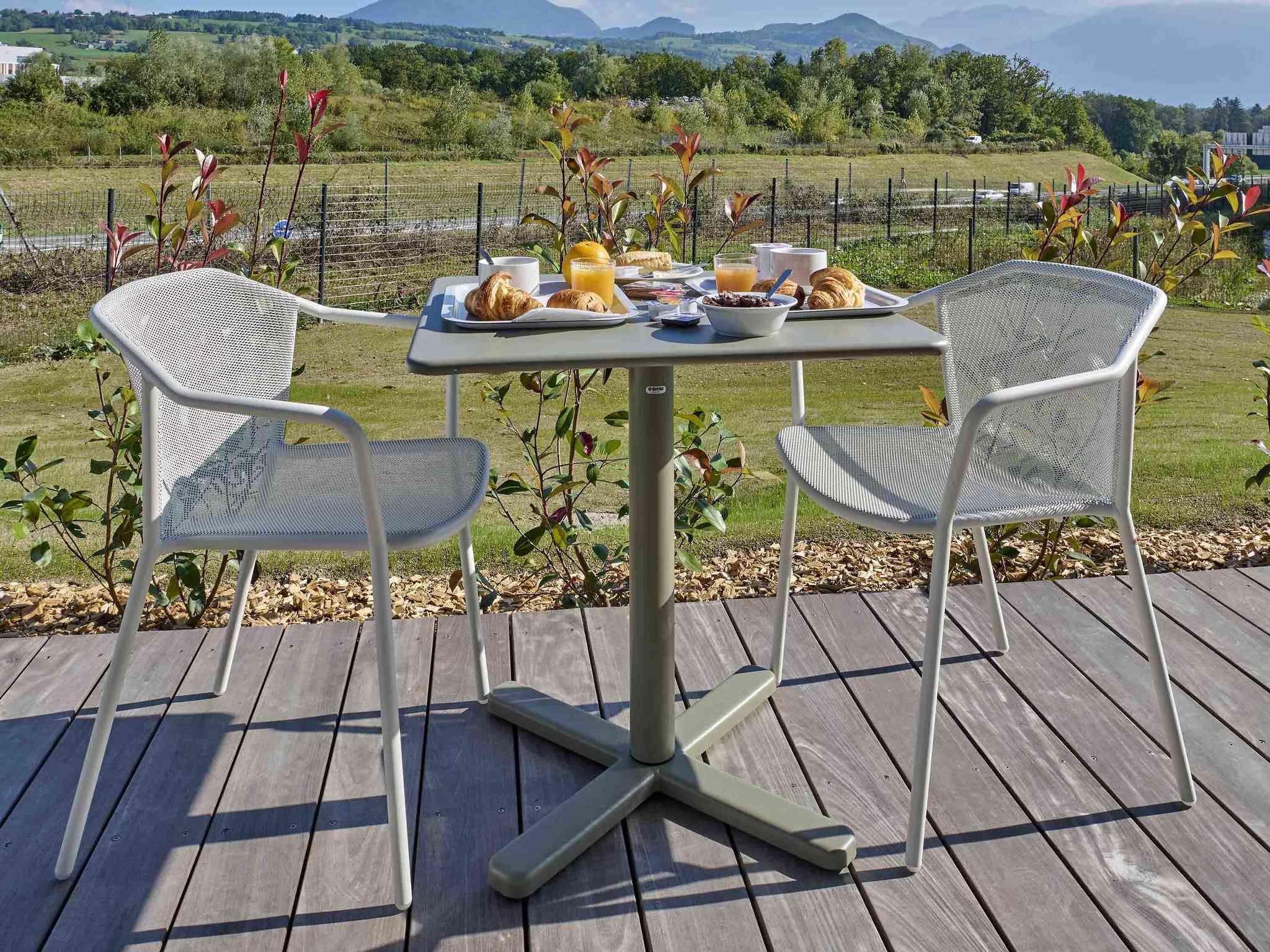 Ibis Budget Annemasse 2*
